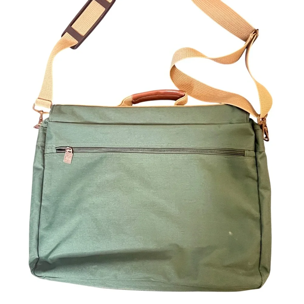 NW Messenger Bag Ernst Young Tax Conference Y2K Big Four Swag‎ Corporate Finance